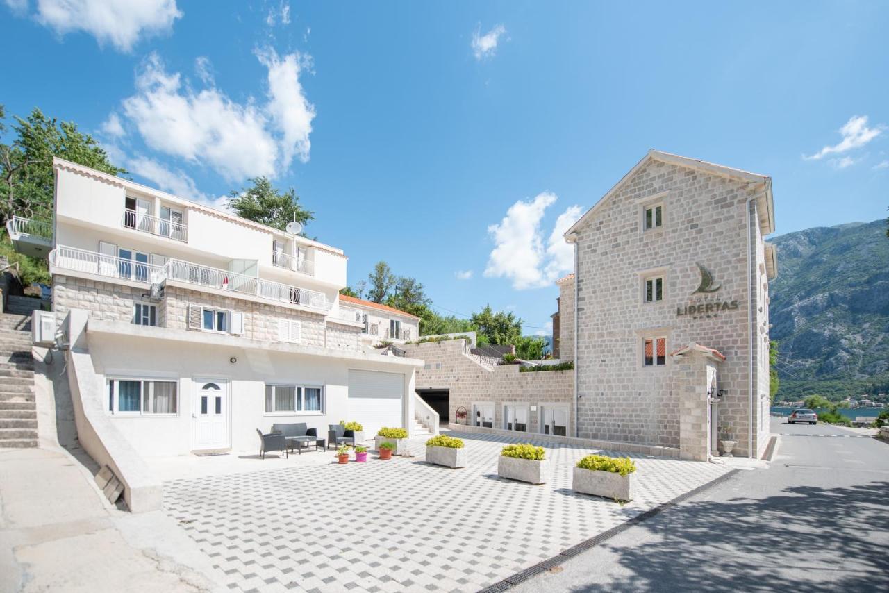Seafront Apartment Kotor Exterior foto